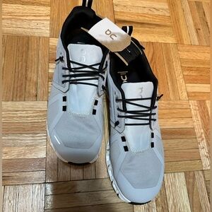 On Running Men's/Unisex Light Gray and Black Athletic Shoes